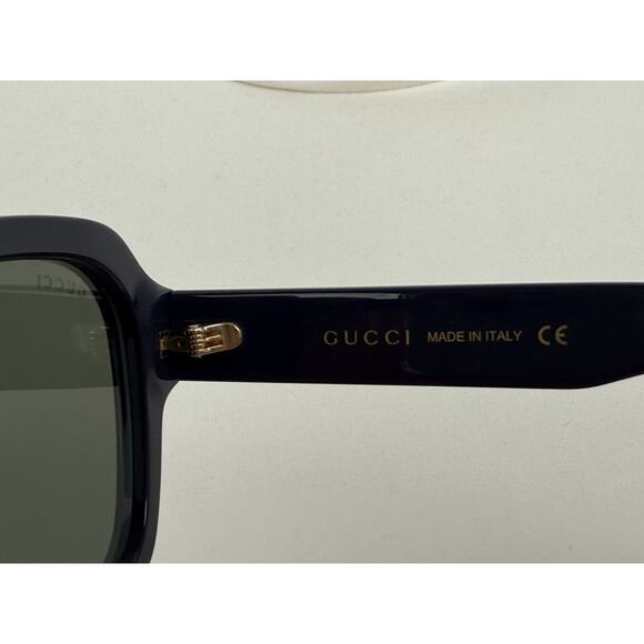 Gucci Logo Rectangular Sunglasses - Picture 5 of 9